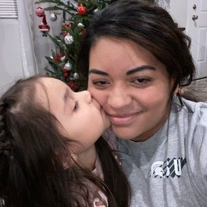 Meet your Posher, Rebeca